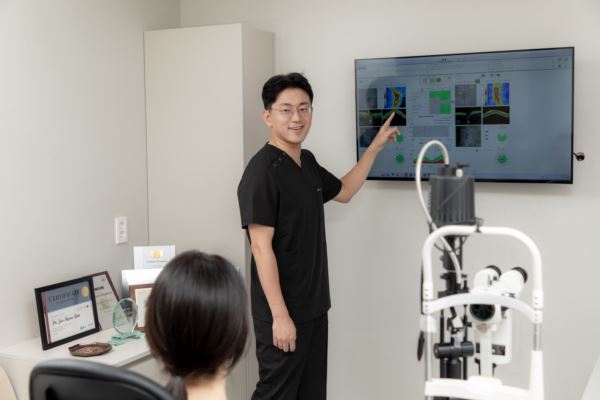 hypermature cataract complications glaucoma